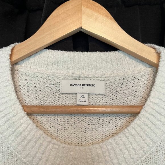 Banana Republic Factory- Bouclé Pullover Sweater Sleeveless - Picture 2 of 4